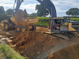 eb4a7c93-fce7-4a9c-be76-5e01d464106e